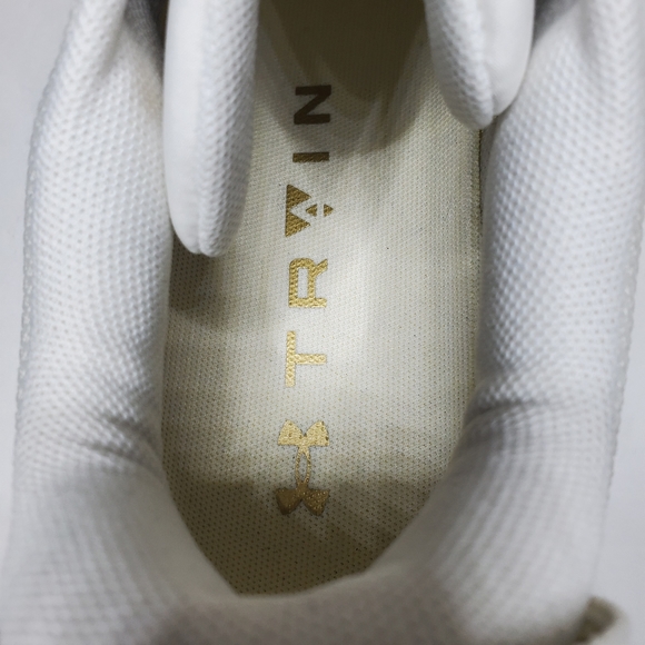 Under Armour WMNS TRIBASE REIGN 5 'IVORY METALLIC GOLD' Sz 9.5 - Picture 9 of 9